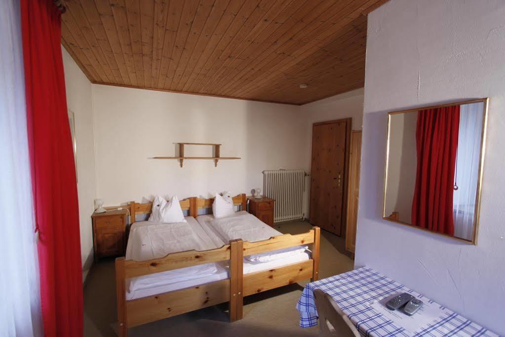 Hotel Veduta Cinuos-Chel Dış mekan fotoğraf