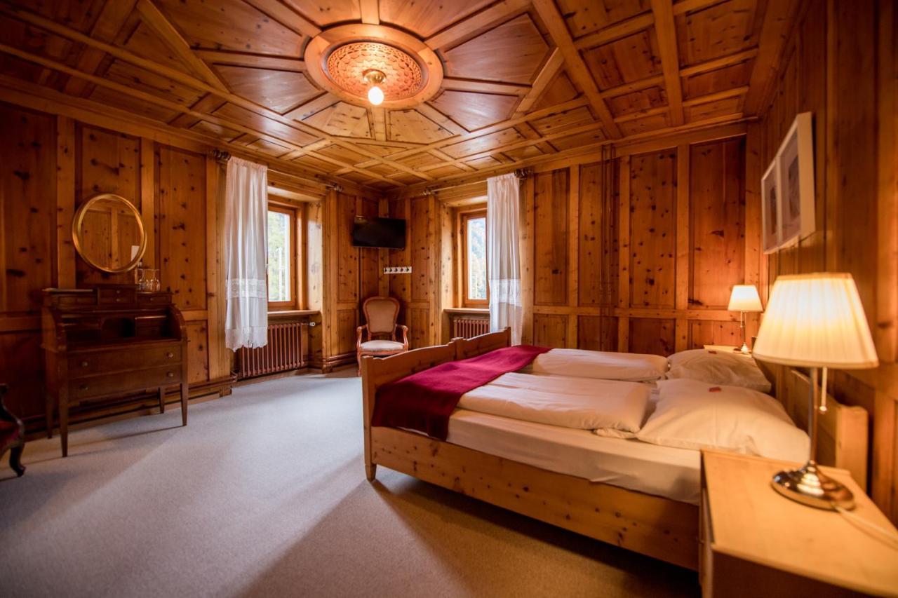 Hotel Veduta Cinuos-Chel Dış mekan fotoğraf